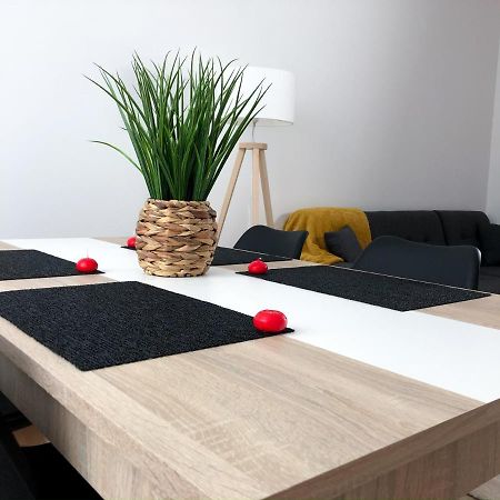 Grand Appartement Fonctionnel Proche Centre-Ville Saumur Exteriör bild
