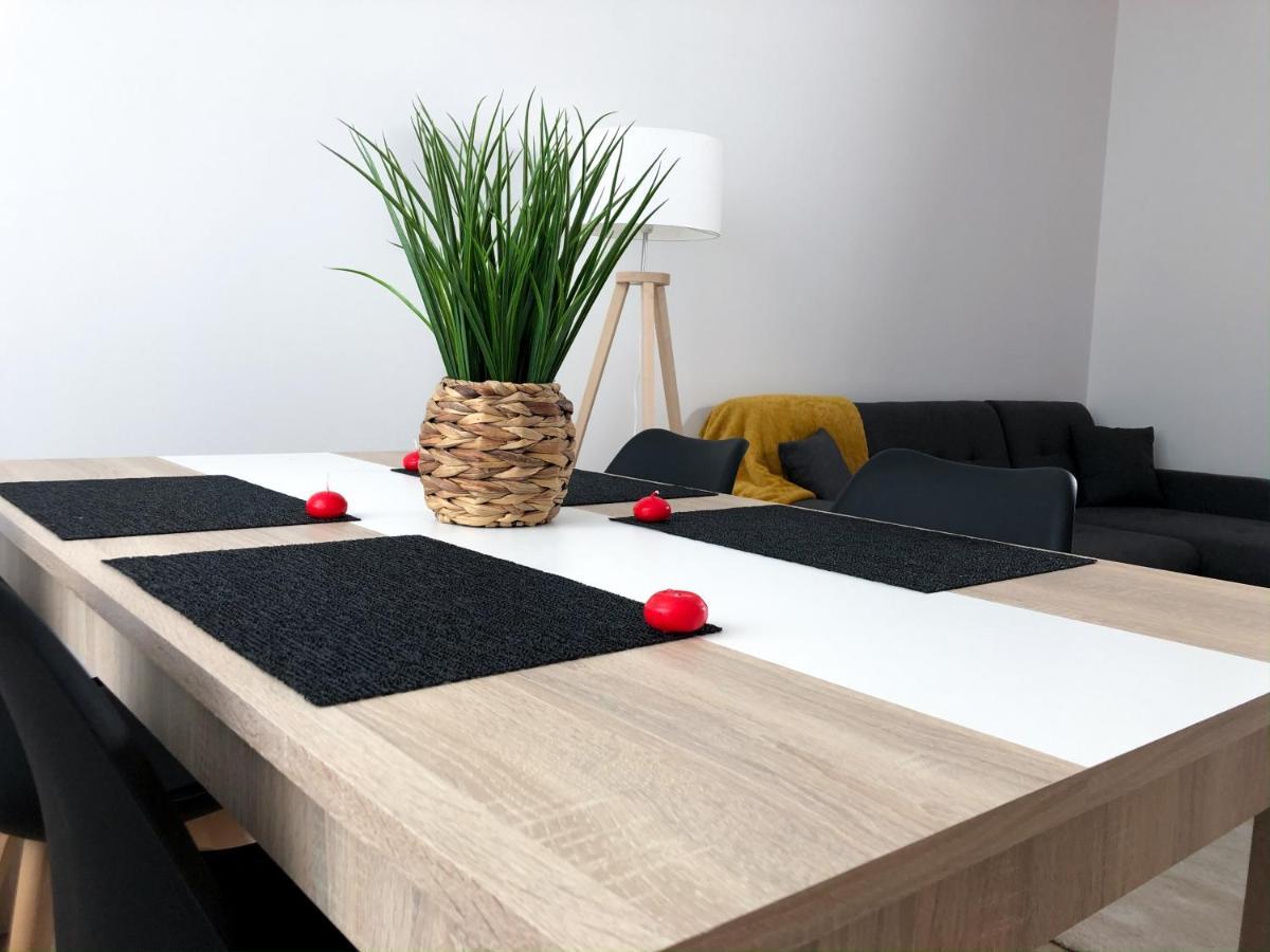 Grand Appartement Fonctionnel Proche Centre-Ville Saumur Exteriör bild
