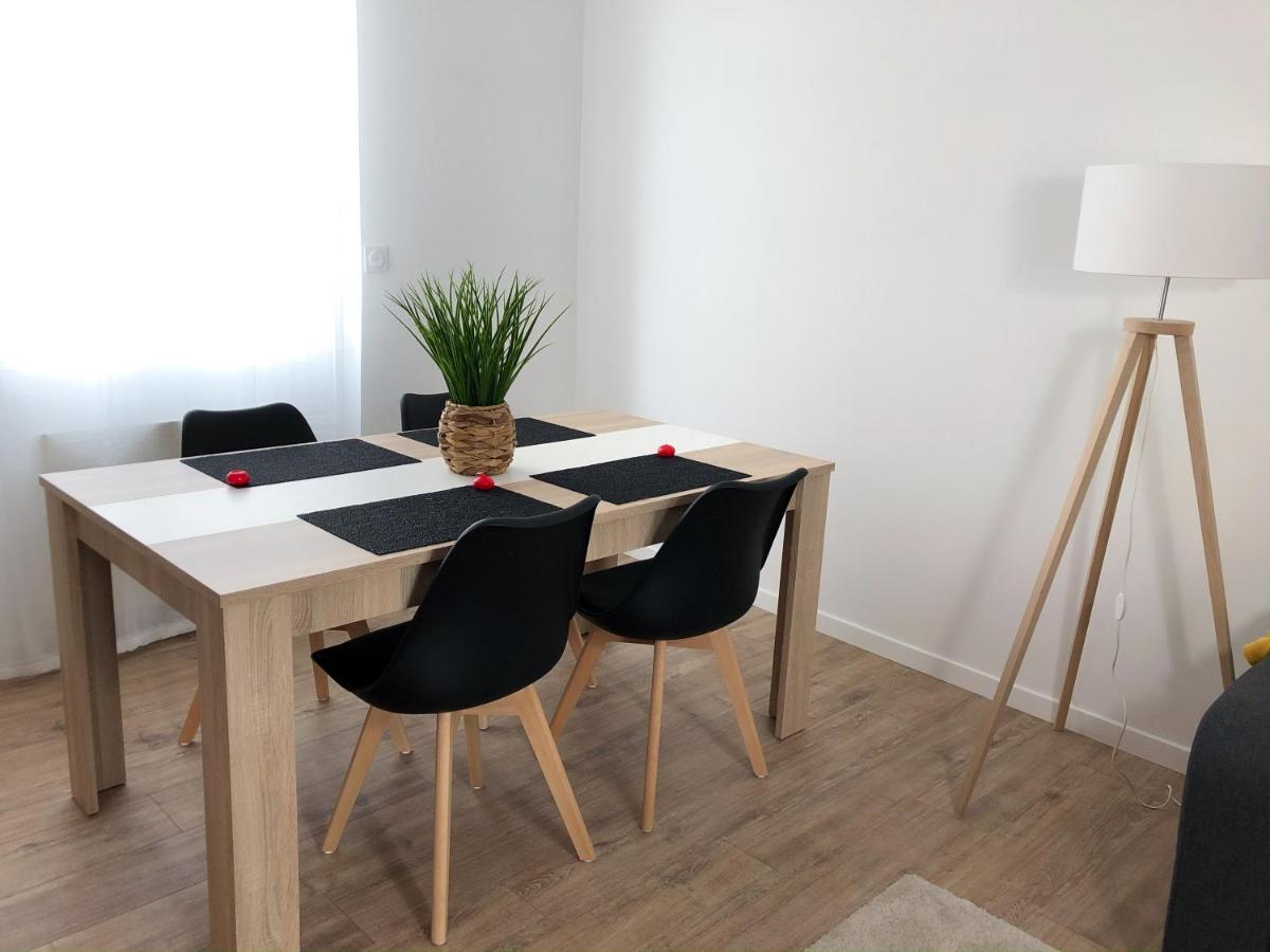 Grand Appartement Fonctionnel Proche Centre-Ville Saumur Exteriör bild